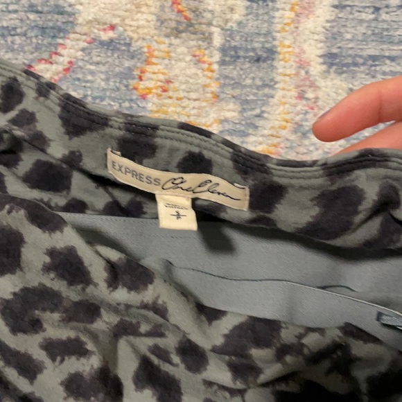 Green grayish strapless leopard top - Picture 4 of 6